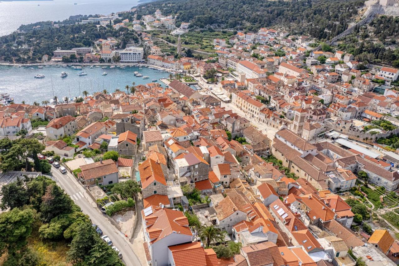 Villa Capitis In The Center Hvar Town Eksteriør bilde